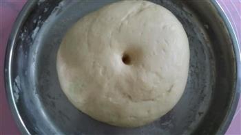 向日葵豆沙面包的做法步骤1