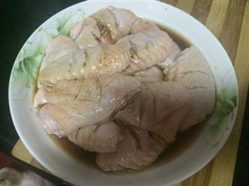 土豆烧鸡翅的做法步骤1