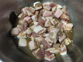 五香猪肉粽子的做法步骤2