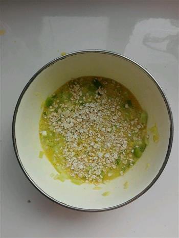 青椒黄瓜鸡蛋燕麦饼的做法步骤2