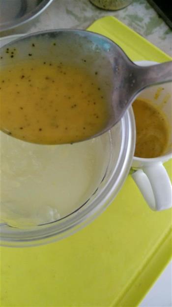 百香果汁/鸡蛋果汁的做法步骤6