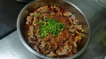 水煮麻辣肉片的做法步骤5