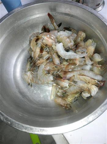 全天下最好吃的油焖大虾的做法图解1