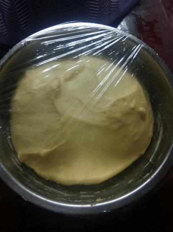豆沙面包卷的做法步骤1