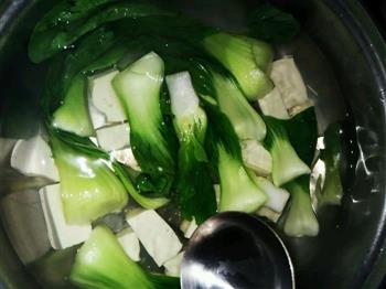 青菜豆腐汤的做法步骤3