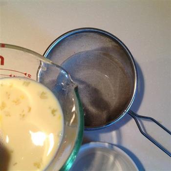 姜汁鲜奶炖蛋的做法步骤7