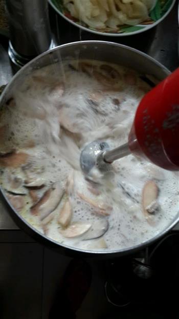 奶油蘑菇浓汤的做法步骤8