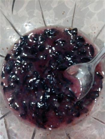 蓝莓冰淇淋的做法步骤2