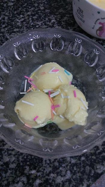 香草奶油冰淇淋-冰淇淋机版的做法步骤18