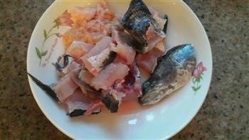 家常酸菜鱼的做法步骤3