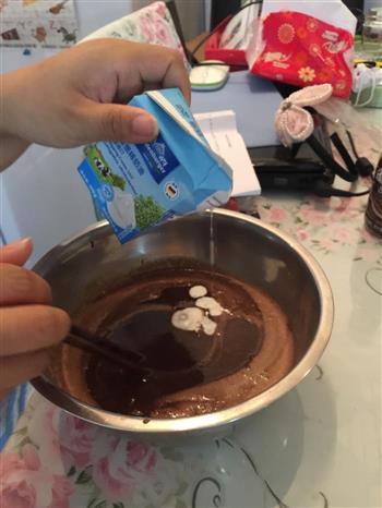 卡布奇诺巧克力冰淇淋的做法步骤6