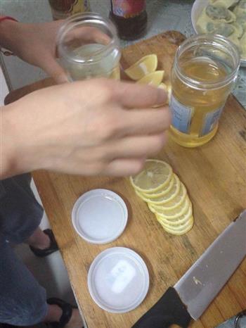 蜂蜜柠檬水的做法步骤7