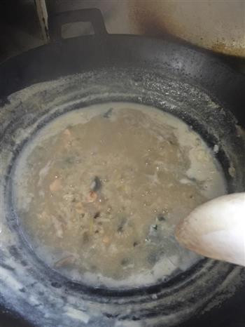 皮蛋海鲜粥的做法步骤7