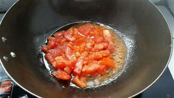 西红柿青瓜牛肉酱拌鸡蛋面的做法图解8