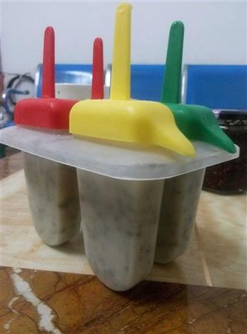 牛奶绿豆冰棒的做法步骤1