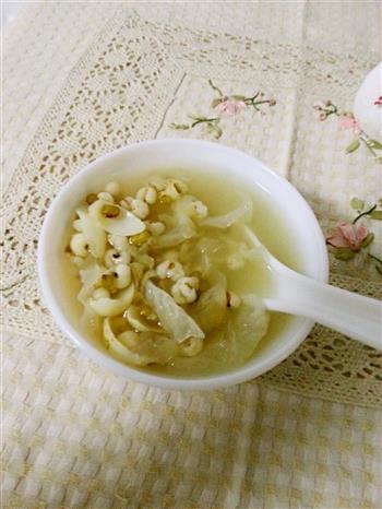 梅雨季节祛湿宝贝-银耳薏米百合绿豆粥的做法步骤4