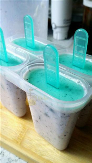 蓝莓火龙果酸奶冰棒 的做法图解3