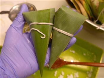 绿茶西米红豆粽子的做法步骤6