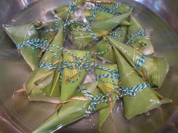 绿茶西米红豆粽子的做法步骤8