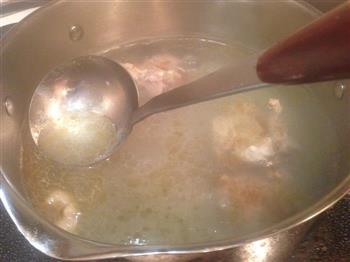 韩式牛骨汤的做法步骤1