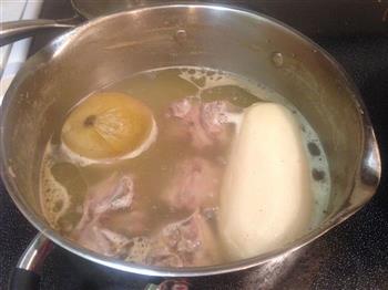 韩式牛骨汤的做法步骤2
