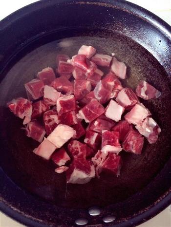 土豆炖牛肉的做法步骤2