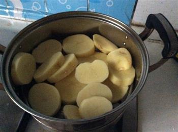 油炸土豆丸子的做法图解2
