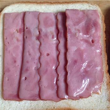 快手早餐三明治的做法步骤3