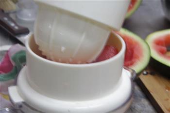 佳品 冰爽西瓜汁的做法步骤2