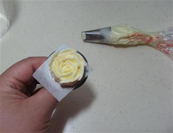 玫瑰花束海绵蛋糕的做法图解15