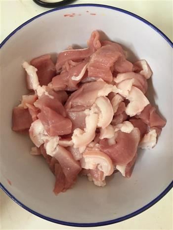 杏鲍菇炒肉片的做法步骤2