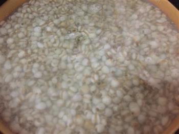 薏米红豆糖水粥的做法步骤1