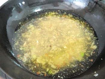 私房酸辣牛肉汤的做法步骤9