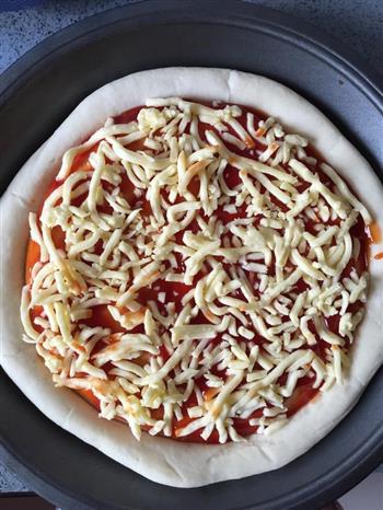 蔬菜培根披萨的做法步骤4