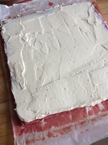 柔润红丝绒蛋糕卷的做法步骤11