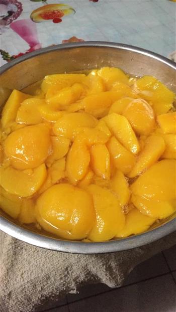 糖水黄桃的做法步骤4