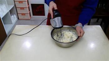 柠檬重乳酪蛋糕的做法步骤3
