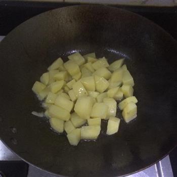 咖喱土豆排骨的做法步骤3