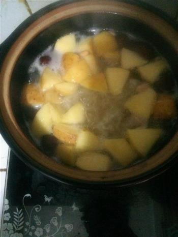 苹果银耳红枣汤的做法图解4