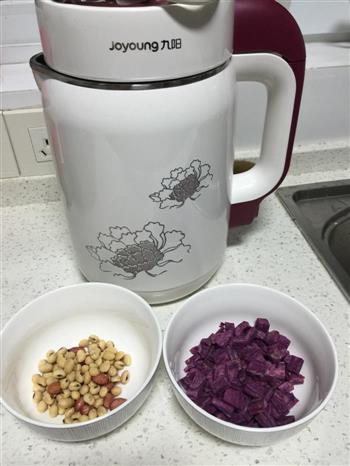 简单的紫薯豆浆的做法步骤1