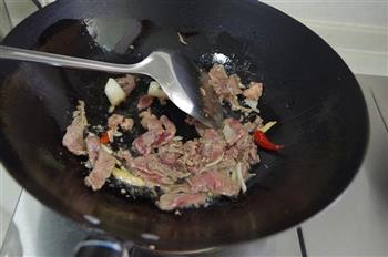 小炒牛肉的做法步骤5