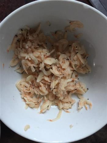 香菇虾皮蛋炒饭的做法步骤2