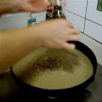 玉米蘑菇奶油浓汤的做法步骤8
