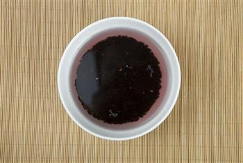 黑米红枣粥的做法步骤2