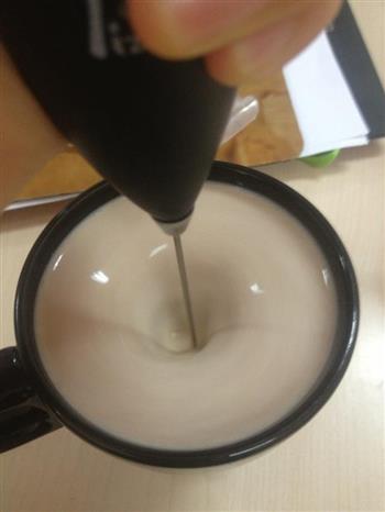 巧克力牛奶的做法步骤3