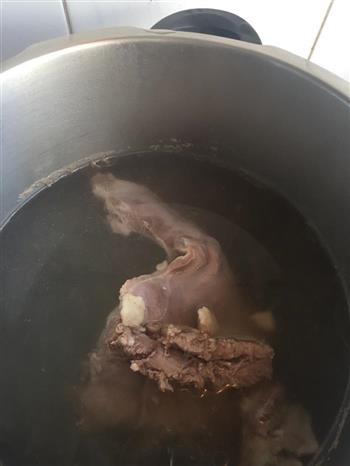浓香羊肉汤的做法步骤4