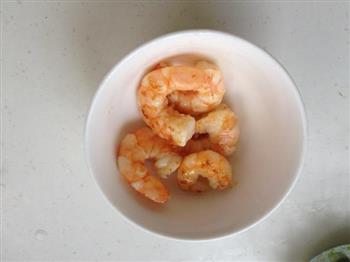 韩式虾仁蛋炒饭的做法步骤3
