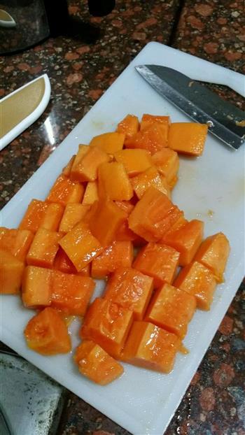 木瓜牛奶燕窝-最佳美容养颜的甜品的做法步骤4
