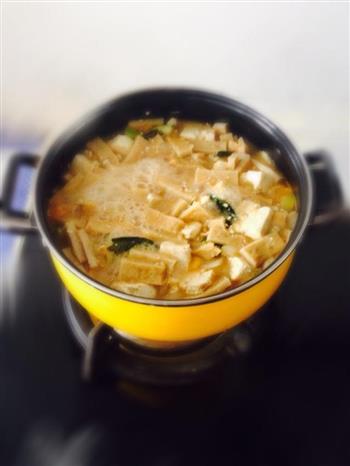 家庭版简易韩式大酱汤的做法步骤5