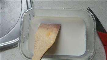 牛奶水果棒冰的做法图解2